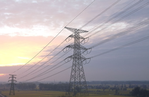 支柱绝缘子：保障电网安全运行的 “卫士”